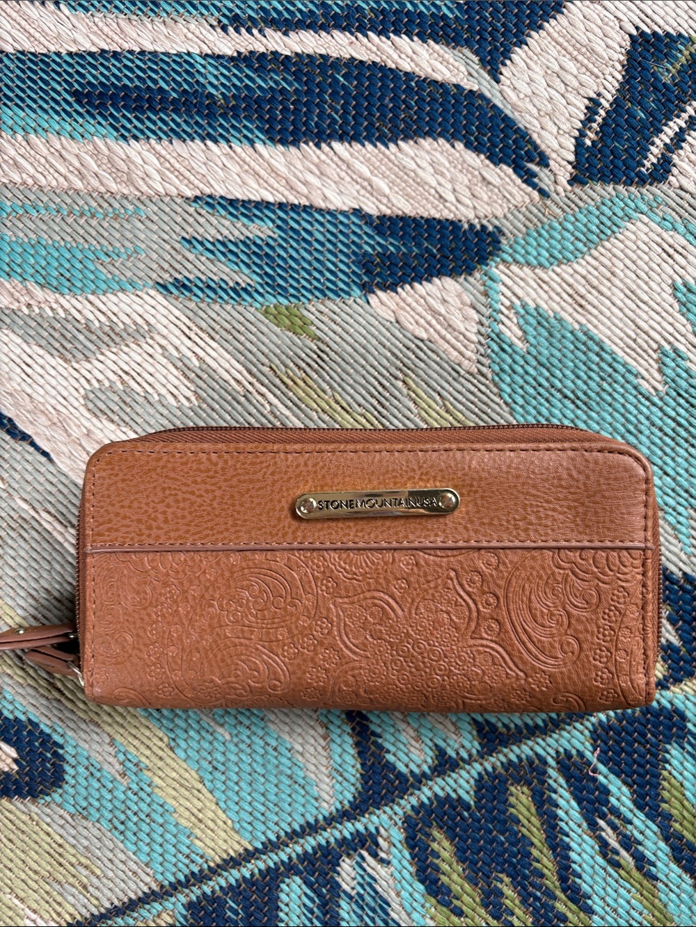 Stone Mountain Accessories Brown Embossed Zip Wallet